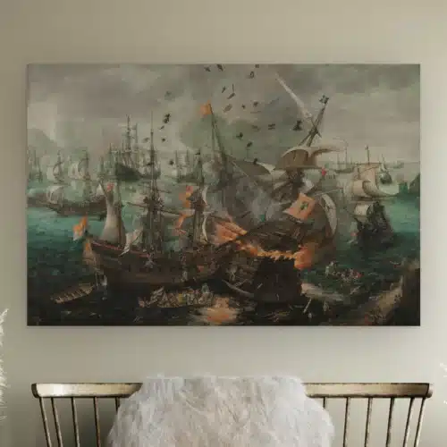 Slag bij Gibraltar in 1607 van Cornelis Claesz. van Wieringen aan de muur boven een houten bankje met schapenvacht