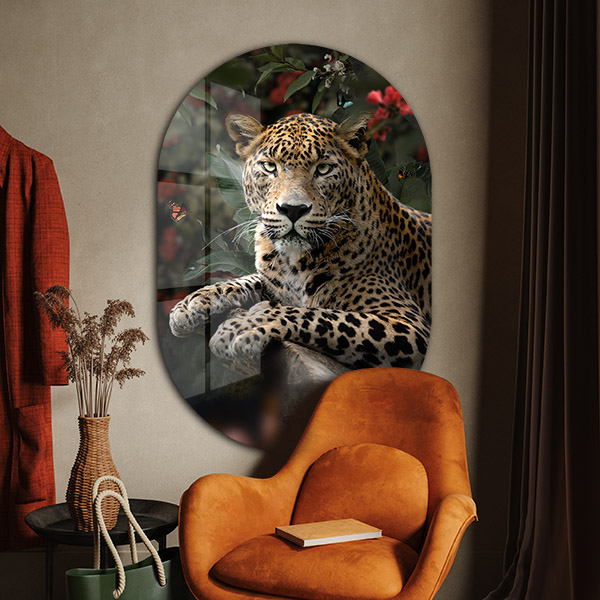 Oranje tinten woonkamer combineren met wandovaal Jaguar