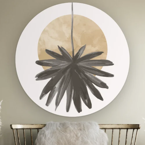 Muurcirkel Abstracte hangende bloem aan de muur boven een houten bankje met schapenvacht
