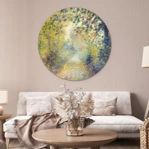 Renoir schilderij als muurcirkel in een lichte woonkamer boven de bank
