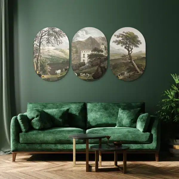 Landschap drieluik in drie muurovalen aan een groene muur boven een fluwelen bank