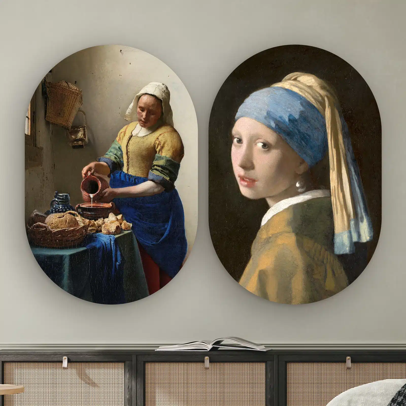Vermeer tweeluik in twee muurovalen: Het melkmeisje en Het meisje met de parel van Vermeer